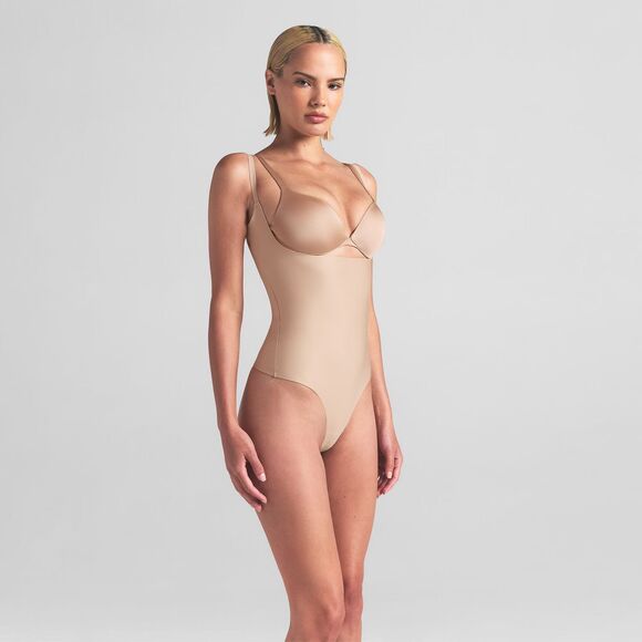 NWT Skims Body Zoned Open Bust Brief Bodysuit Clay Size  Small - Picture 1 of 5